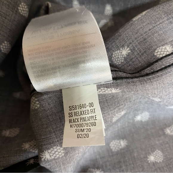 Old Navy Men’s Pineapple Print Short Sleeve Camp Shirt - Picture 7 of 7